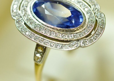 Ring old sapphire diamonds