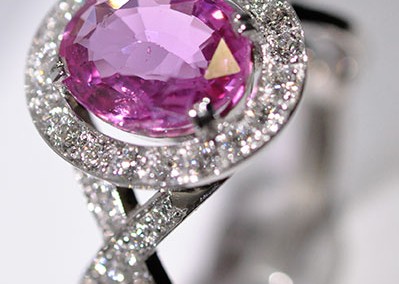 White gold diamonds sapphire ring