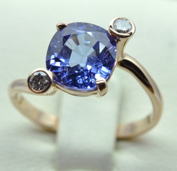 Bague tanzanite coussin