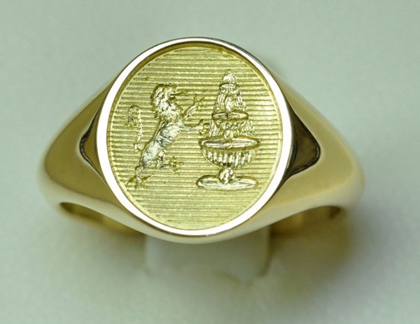 Chevalière femme gravée