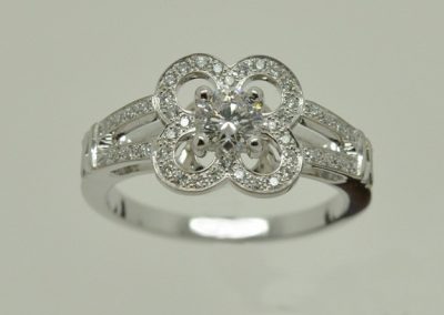 Flower ring, diamonds white gold 1/2