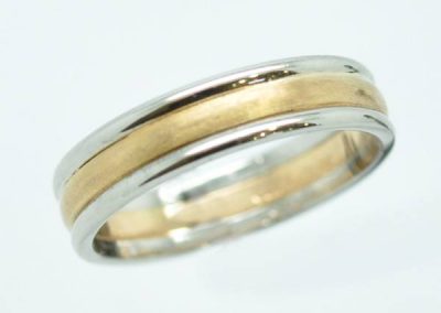 Platinum rose gold wedding ring