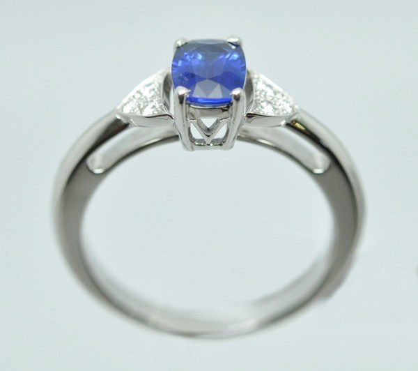 bague saphir diamants or blanc