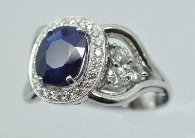 Diamond sapphire ring mounted on white gold