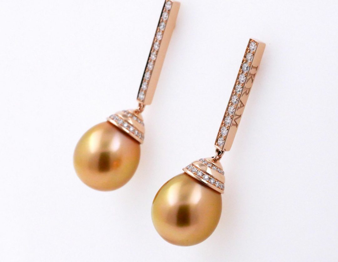 Yellow gold earrings, Tahiti pearl and diamonds