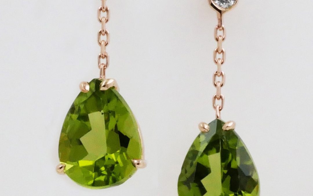 Boucles D’Oreilles En Or Rose Péridot Et Diamant