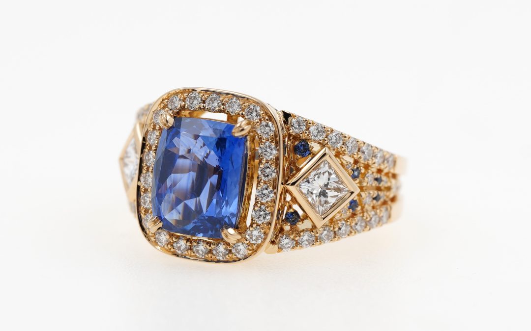 Bague Saphir Bleu et Diamants